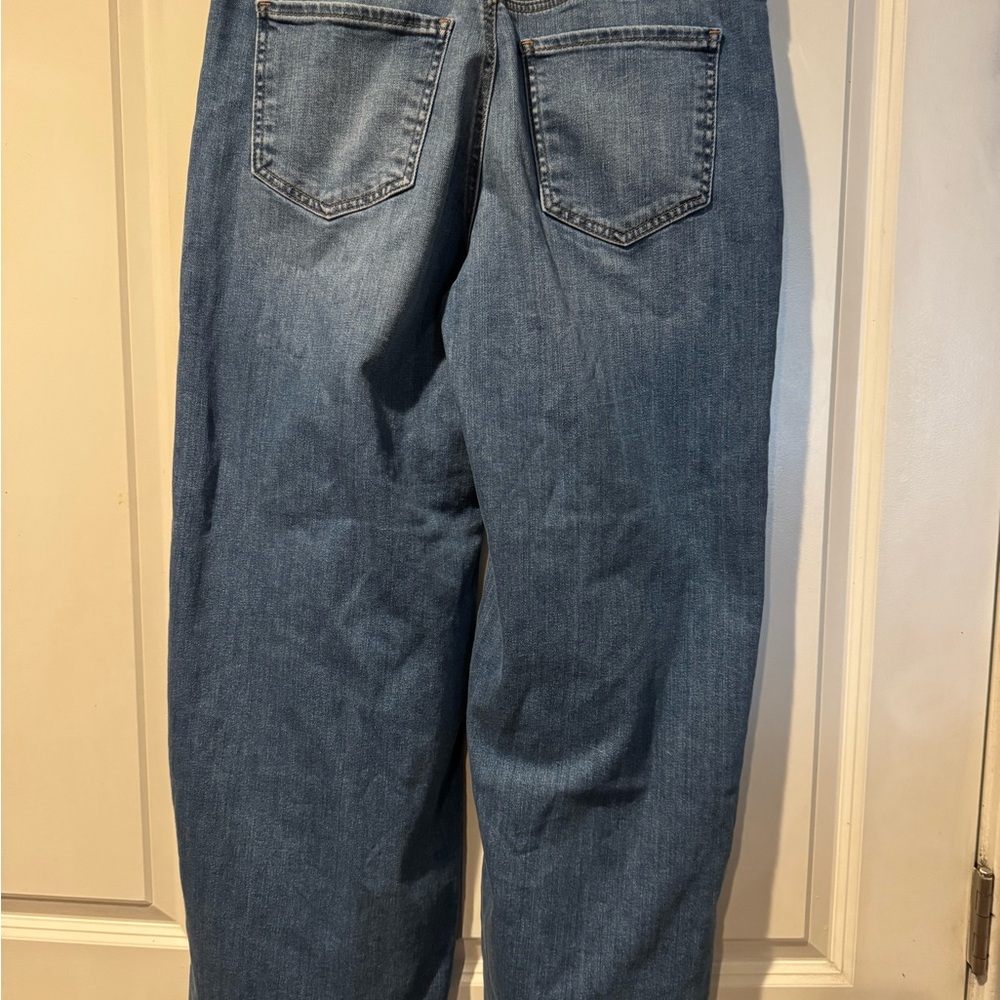 KUT from the Kloth Meg High Rise Wide Leg Jeans - Picture 11 of 16